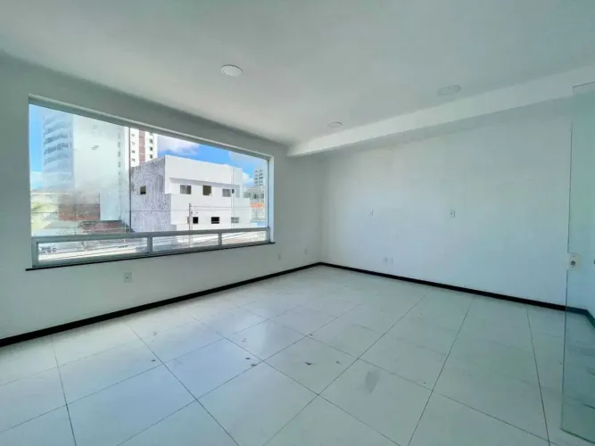 PRÉDIO COMERCIAL COM 8 SALAS - BAIRRO CENTRO [32533]