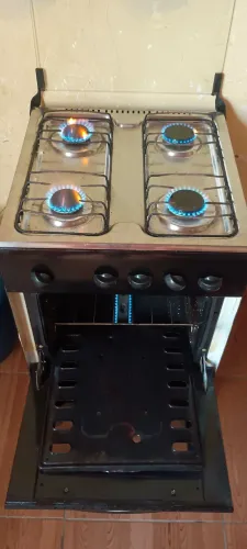 Vendo esse fogão tudo funcionando perfeitamente bocas e forno ótimo