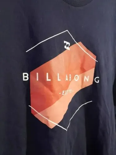 camiseta regata machao azul marinho estampada billabong