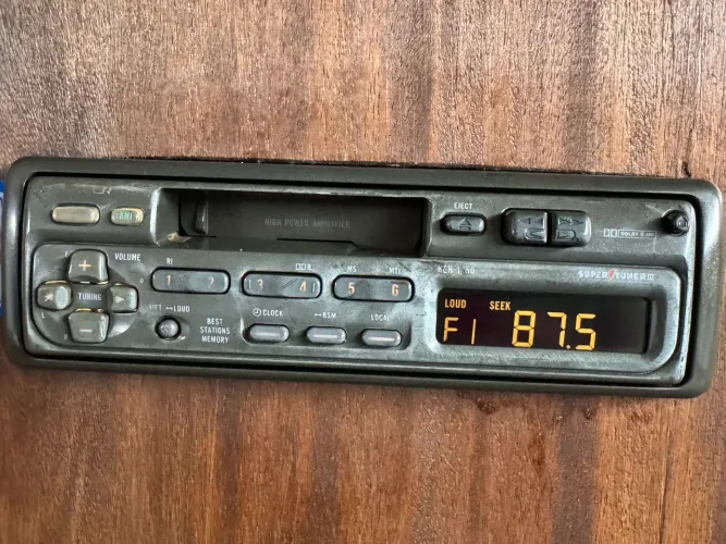 Toca fita rádio com Bluetooth pioneer keh-1450 na promoção só 499,99