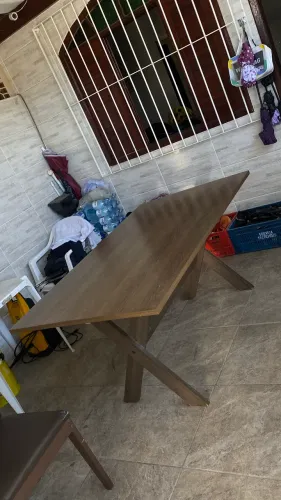Vendo mesa seis cadeiras R$600,00