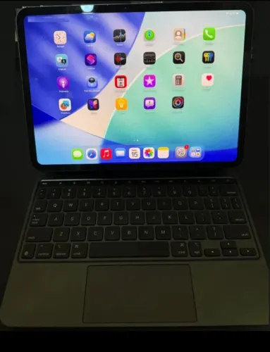 IPAD PRO 11" (GERAÇÃO M4) + MAGIC KEYBOARD