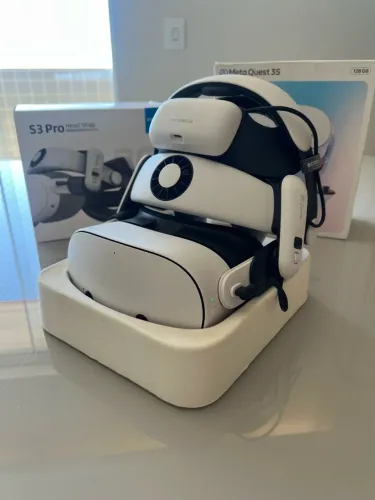 Meta Quest 3S + BOBOVR S3 Pro
