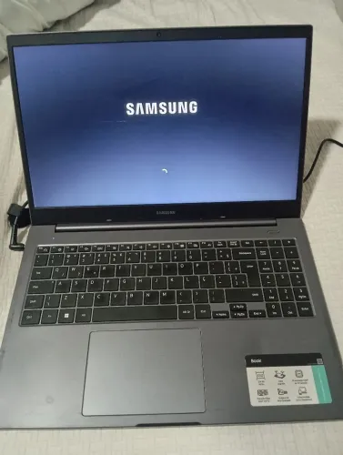 Notebook i5 11 Geração / Memoria Ram 4gb/SSD 256/teclado numérico /Parcelo até 18x