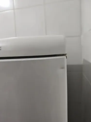 Geladeira semi nova
