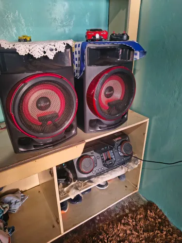 CL87 ,2.350 RMS , Bass Mass ativado