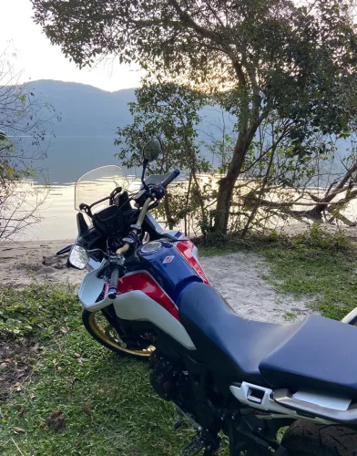 Africa Twin muito nova