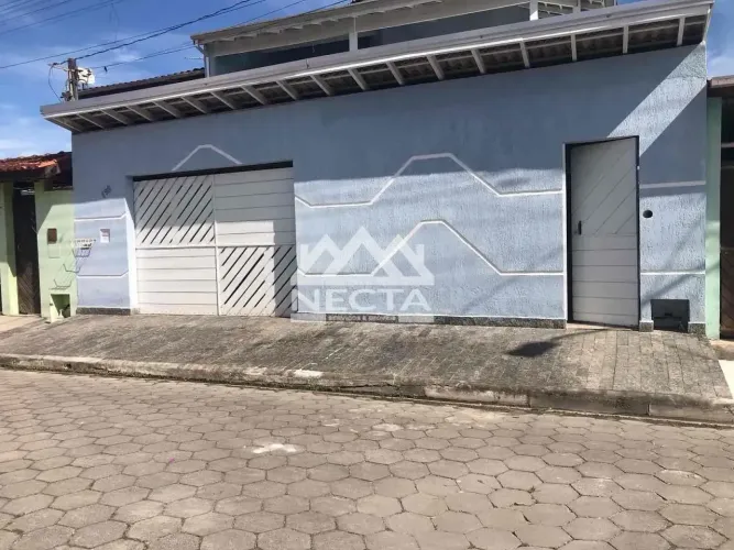 Sobrado à venda no bairro Barranco Alto em Caraguatatuba/SP