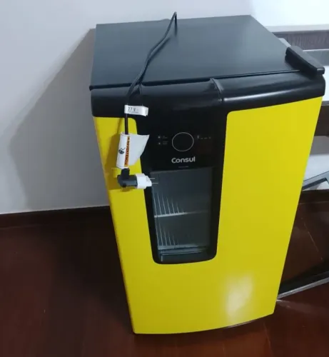 Cervejeira consul amarelo usada semi nova