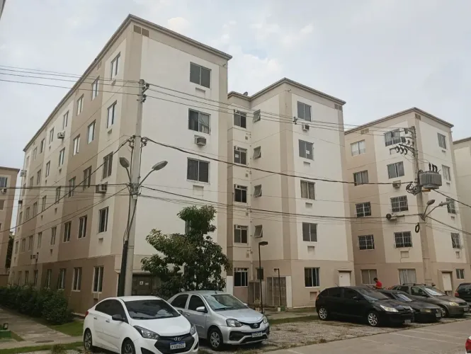 Venda - Apartamentos - 2 dormitórios - Santa Cruz - Rio de Janeiro - RJ