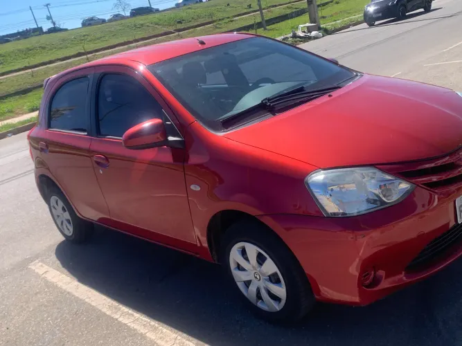 Toyota Etios XS 1.5 Flex 16V 5P Mec. 2015