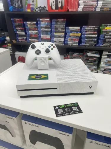 Xbox one s de 1tb semi novo e com garantia