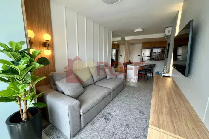 Apartamento com 2 dormitórios, 1 suíte e 1 vaga à venda em prédio novo no Brooklin.