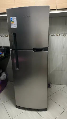 Geladeira nova pouco tempo de uso