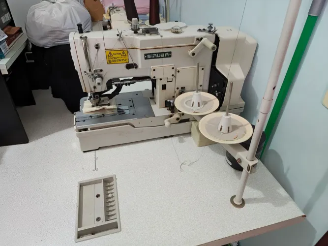 Vendo máquina caseadeira industrial.
