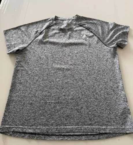 Camisa Adidas Dri-Fit Cinza GG ideal para treinos
