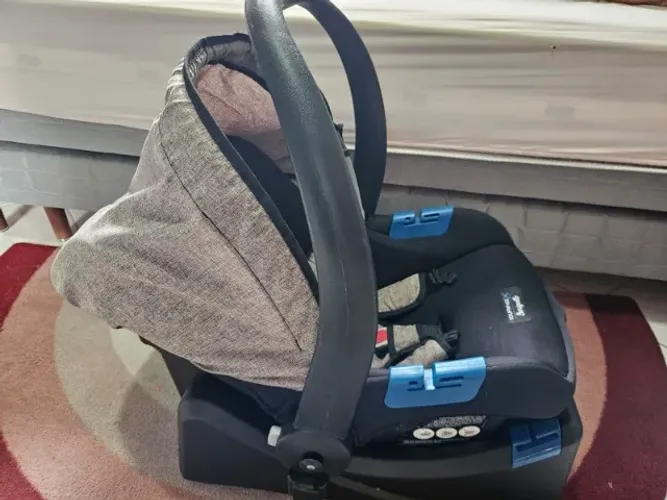 Bebe conforto com base carro