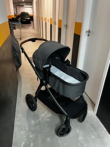 Carrinho Maxi-Cosi Anna 3 Cinza - A Bom estado + encaixe e bebê conforto
