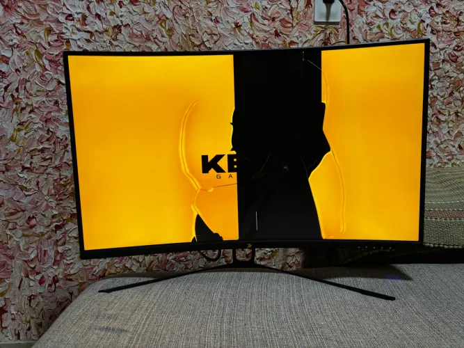 Monitor gamer curvo husky hailstorm 31.5? (retirar peças)