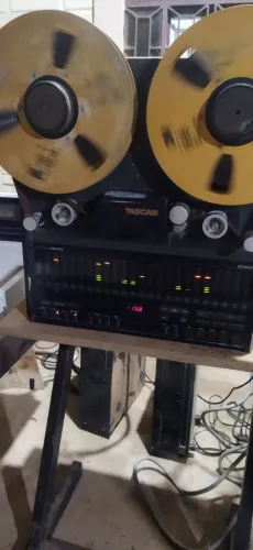 Gravador analógico para estúdio 