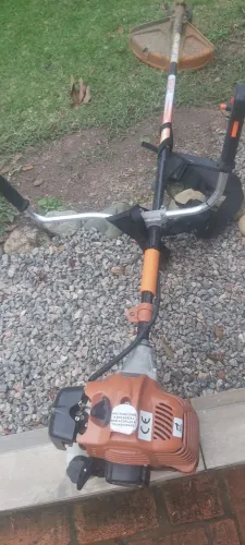 Vendo roçadeira vulcan trend 52hp usada poucas vezes 