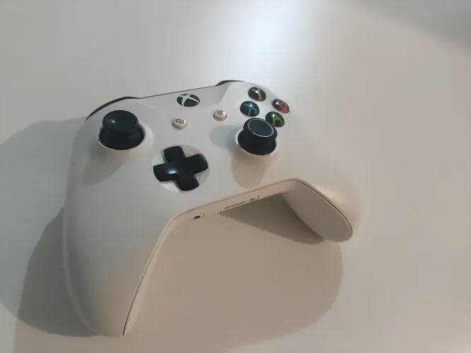 Controle Xbox One S - Bom Estado