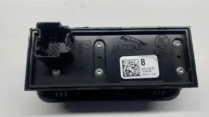 Botão Abertura Porta Malas Jaguar Xf 2013 2015 Preto