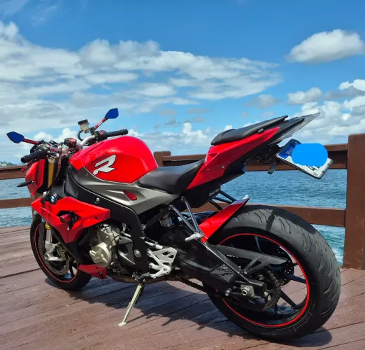 BMW S1000r (IMPECÁVEL)