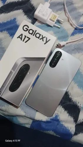 Samsung galaxy A17 