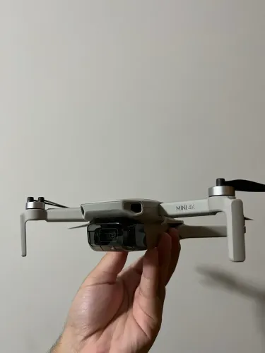 Drone DJI Mini 4K - Muito novo!