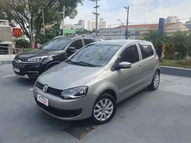 Volkswagen Fox 1.6 MI Total Flex 8V 5P 2012