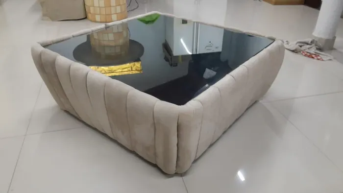 Mesa de centro 1° linha com espelho R$500,00