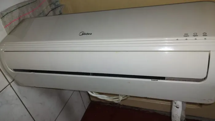 EVAPORADORA MIDEA 12BTUS 