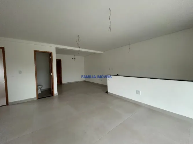 Sobrado para alugar vender 3 quartos garagem Estuário Santos SP