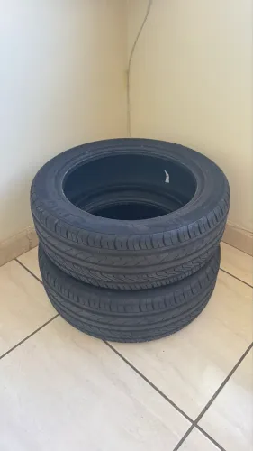 2 Pneus Onyx aro 18, modelo NY-HP187 