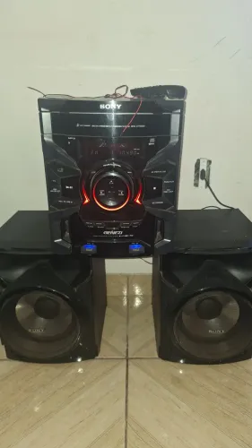 Som Sony Genezi