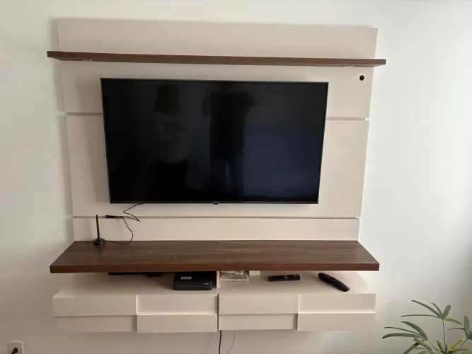 Painel para Tv de até 55 polegadas. Novo