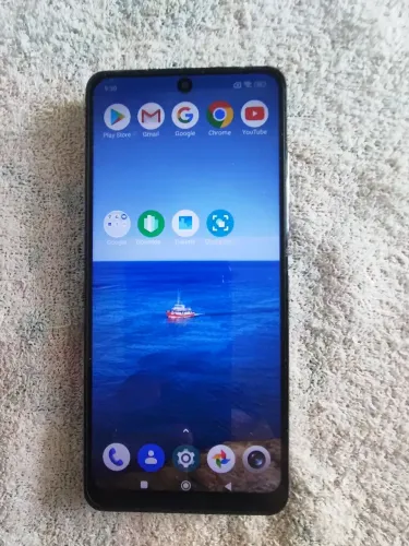 Vendo celular poço X 3 pro ....obs..parou de funcionar  a câmera. O restante funciona  cer