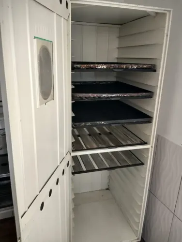 Armários para Pão 8 telas