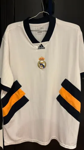 Camisa Real Madrid Icon