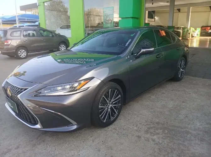 Lexus ES-300H ES300h 2.5 16V Aut. (hybrid) 2023