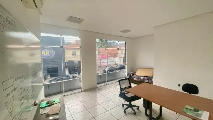  Alugo Sala Comercial na Av. 1 do Bequimão