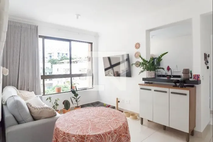 Apartamento à Venda - Floresta, 2 Quartos, 62 m2
