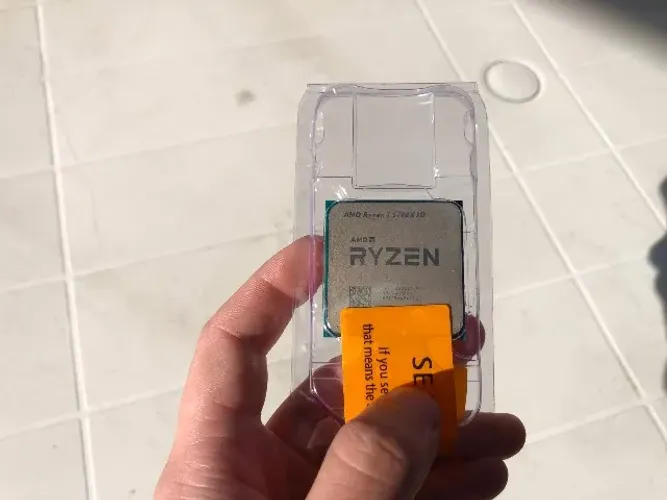 Processador AMD RYZEN 7 5700X 3D (SEMINOVO)