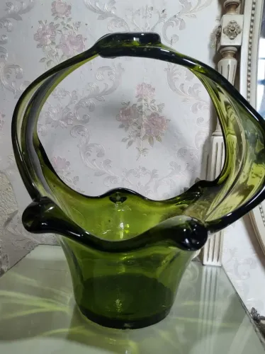 Floreira  /vaso/escultura em vidro  com 38 cm 
