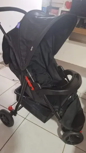 Carrinho de bebê unissex