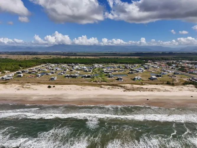 Oportunidade: Terreno em Condomínio próximo ao mar em Capão da Canoa - Condomínio Costa Se