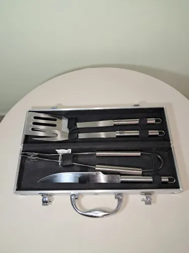 ? Kit Churrasco Tramontina - 4 Peças em Aço Inox ?