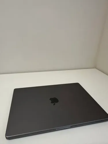 Apple Macbook Pro M1 Pro 32 GB ram SSD 512 gb cor cinza espacial
