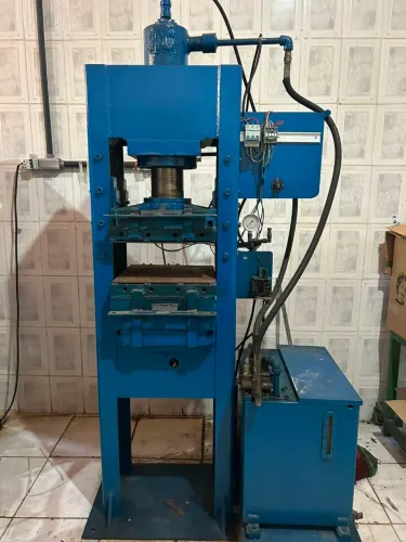 Vende-se prensa hidráulica 